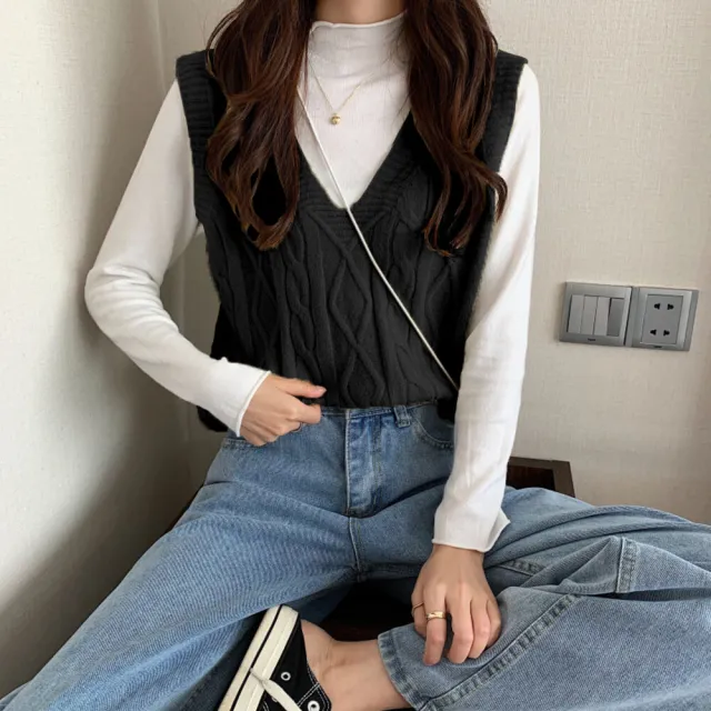 【Uicy】韓版寬鬆V領背心毛衣 小可愛 背心 衣服 女裝 上衣 S88
