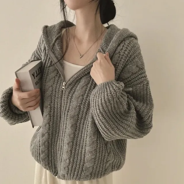 【Uicy】韓版休閒麻花針織連帽外套 外套 防曬外套 女裝 上衣 J414