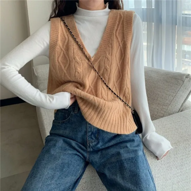 【Uicy】韓版麻花V領無袖針織背心 小可愛外套 背心衣服女裝 S88