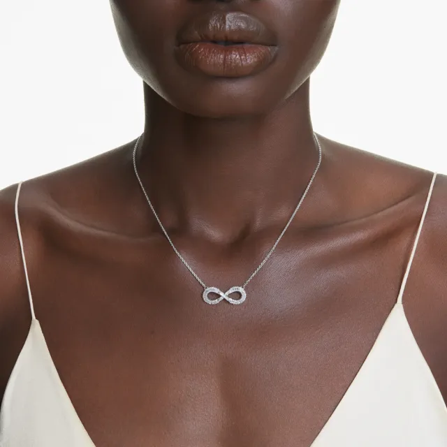 【SWAROVSKI 施華洛世奇】官方直營 Infinity 鏈墜 永恆項鍊 白色 鍍白金色 | 5679434
