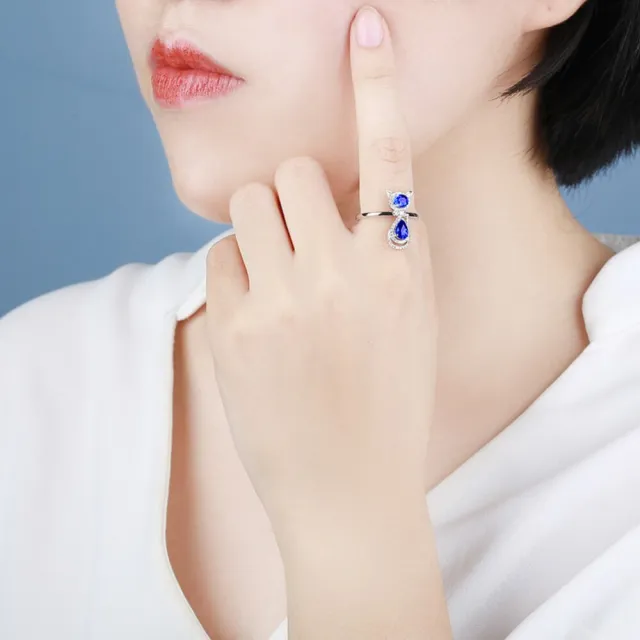 海斯珠寶 88分天然藍寶石 18K白金鑽石戒指 貓咪造型設計 梨形橢圓形切割 俏皮可愛 獨特送禮推薦