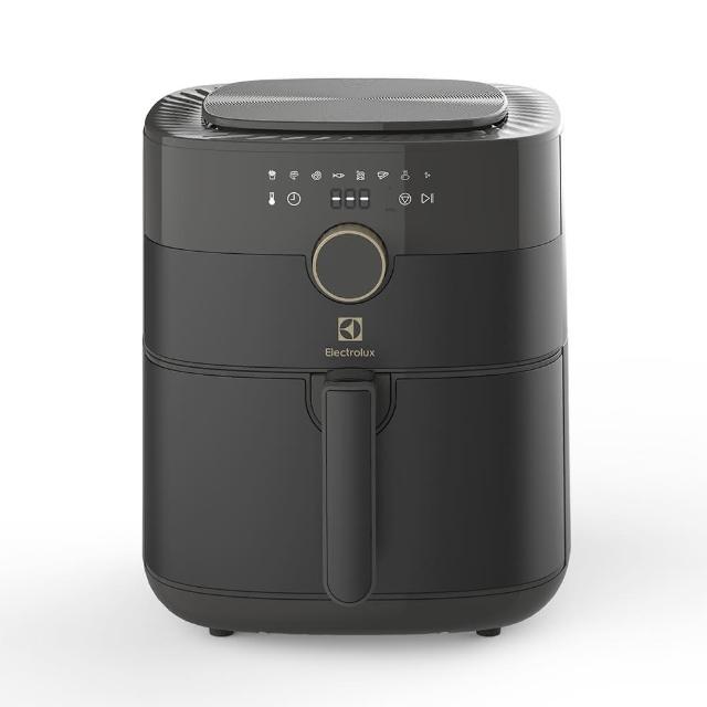 Electrolux伊萊克斯 E6AF1-520K Electrolux伊萊克斯 E6AF1-520K 型號多功能家電,容量達2公升以上,適合臺灣家庭使用。尺寸297.5 x 378.3 x 350 mm,重量僅7.1 Kg,110V/60Hz電壓,消耗功率1000W以上,提供高效能烹煮體驗。產地中國,享1年保固,並具BSMI許可字號 CI339064281722,品質保證,完美結合實用與耐用,是您廚房不可或缺的電器好夥伴。