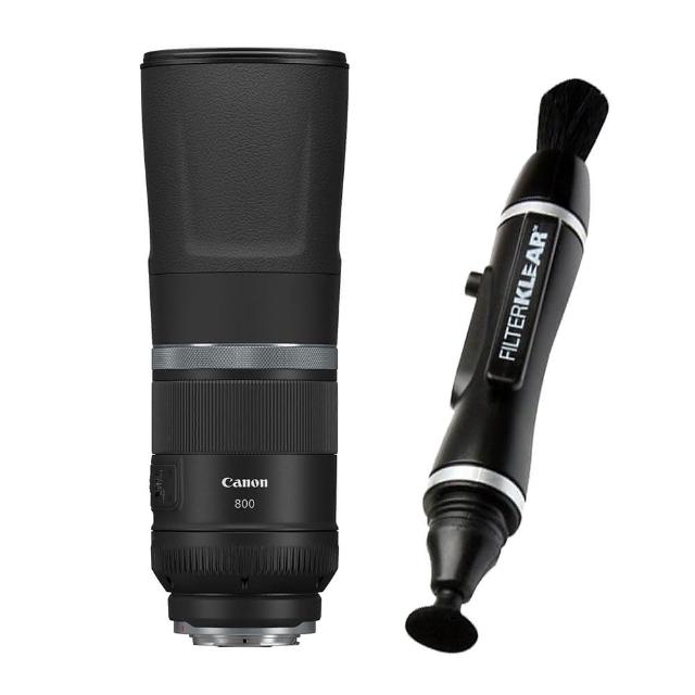Canon 佳能 RF 800mm f/11 IS STM 超望遠定焦鏡頭，專為 RF 卡口相機設計，擁有極窄視角（對角 03°05′），適合野生動物、運動賽事及天文攝影。鏡頭採用 11 組 8 片光學結構，7 片光圈葉片，提供 f/11 固定光圈與 0.14 倍放大倍率。內建 IS 影像穩定器與 STM 步進馬達，確保精準對焦與穩定拍攝。輕量僅 1,260g，直徑 101.6mm x 長度 281.8mm，95mm 濾鏡尺寸，平行輸入來源，享 12 個月保固，BSMI 許可 D33B24。完美搭載 Canon EOS R 系列，捕捉遙遠細節。