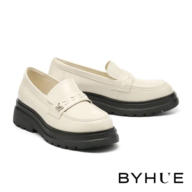 【BYHUE】溫潤純欲蝴蝶釦牛油皮樂福軟芯厚底鞋(米白)