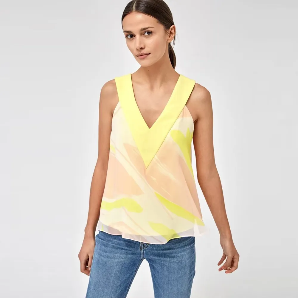 【ICHE 衣哲】Cop.Copine 法國原裝進口柔彩幾何拼色V領無袖背心上衣