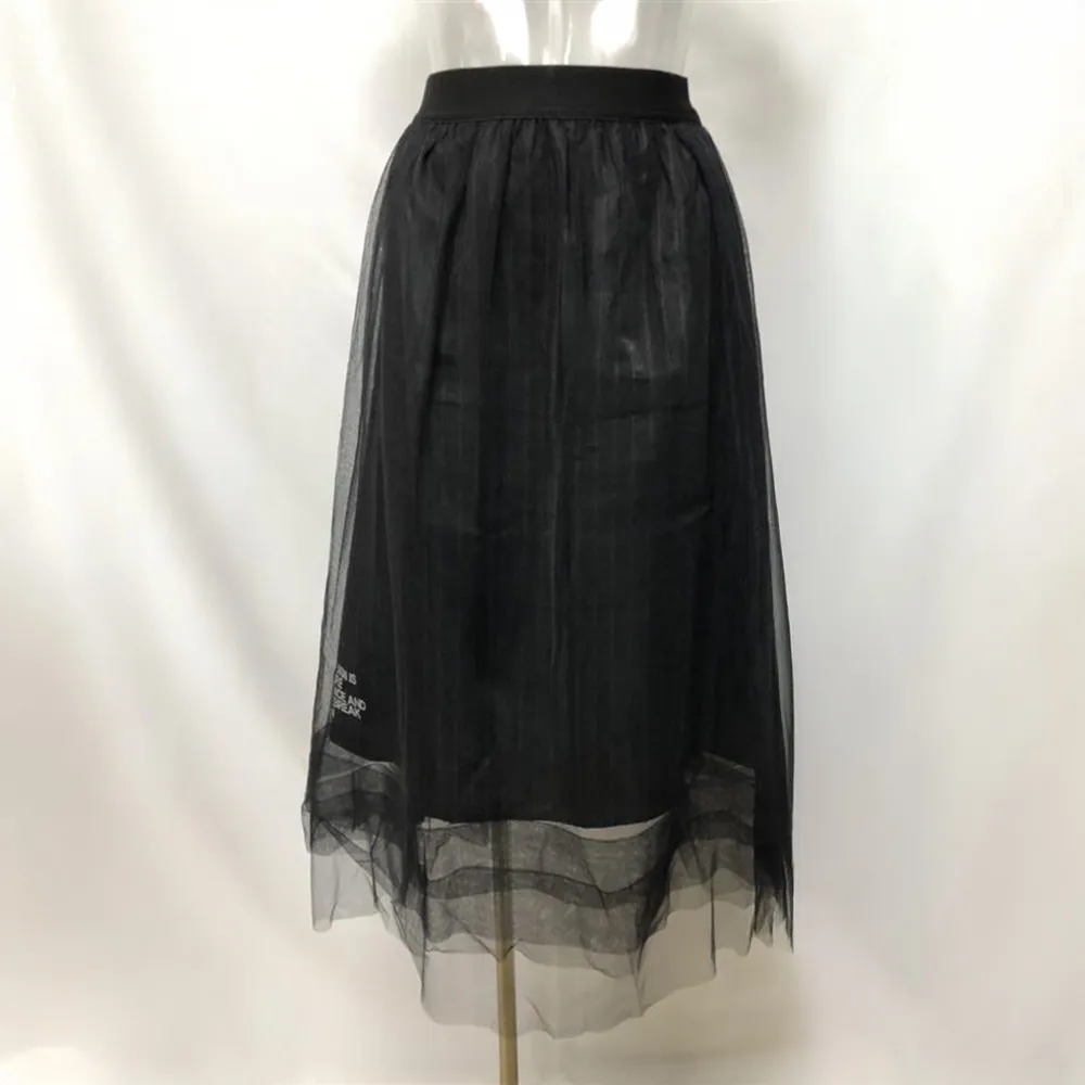 【ICHE 衣哲】Cop.Copine 法國原裝進口蕾絲多層黑紗透感半長裙