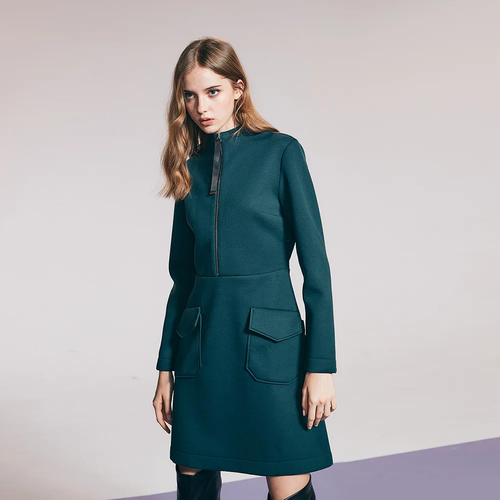 【ICHE 衣哲】Cop.Copine 法國原裝進口立領長袖洋裝-黛綠