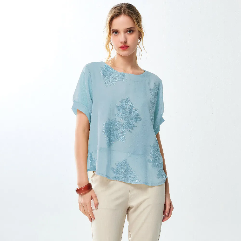 【MON’S】索鏈花形刺繡上衣(直)