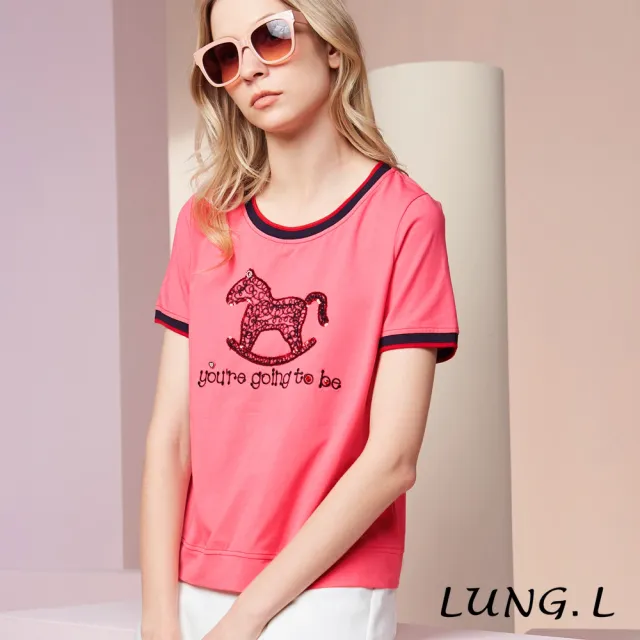 【LUNG.L 林佳樺】LW06A 粉色刺繡小馬拼色滾邊涼感棉短袖女裝上衣(加大尺碼)