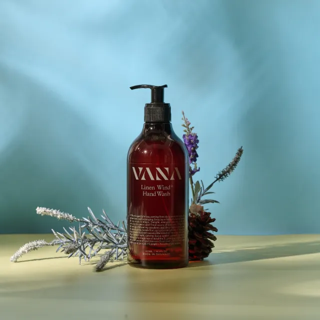 【VANA】亞麻風拂 植萃保濕洗手露 草本木質調 500ml (丹麥直送/天然植萃香氣/長效柔嫩光滑 /乾性肌/中性肌)