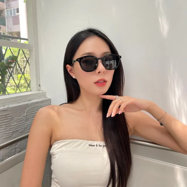 【KlassiC.】輕行者多功能摺疊墨鏡系列（每件均附摺疊墨鏡專屬收納小方包 顏色隨機出貨）