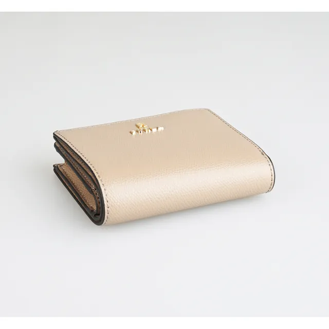 【FURLA 芙拉】FURLA Camelia雷雕鍍金字LOGO小牛皮4卡按釦式零錢短夾(灰褐)
