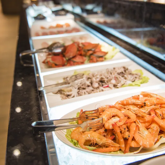 【礁溪中天溫泉渡假飯店】2人晚餐吃到飽+湯屋90分鐘泡湯券(假日2人+660.YOUBON)