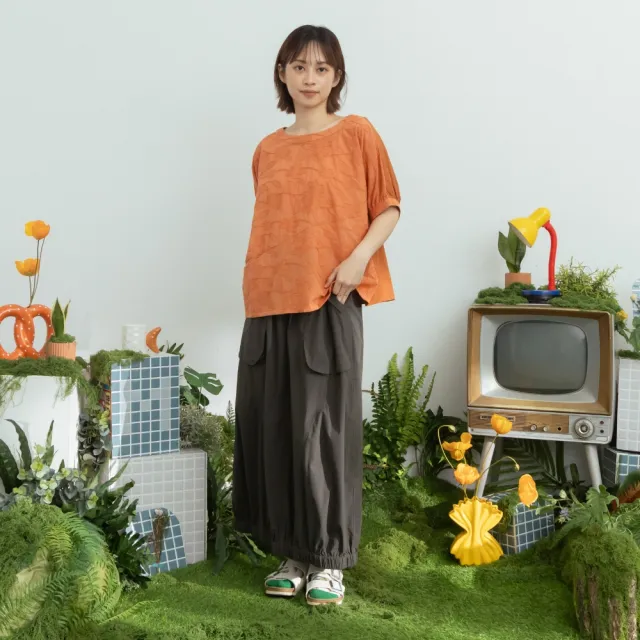 【MOSS CLUB】木糖醇涼感面料修身剪接微縮口鬆緊細褶休閒包裙 黑 綠 灰