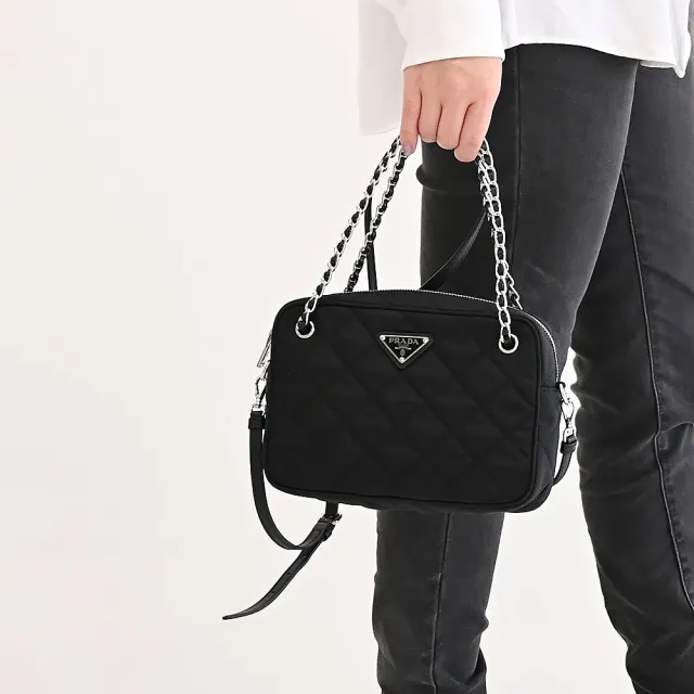 【PRADA 普拉達】復刻版經典三角LOGO菱格紋尼龍手提方包兩用包鍊包(黑)