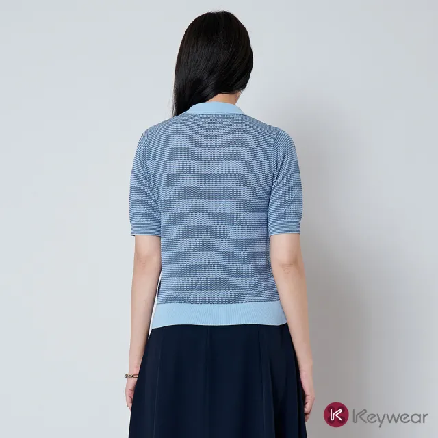 【KeyWear 奇威名品】POLO領斜條紋針織上衣