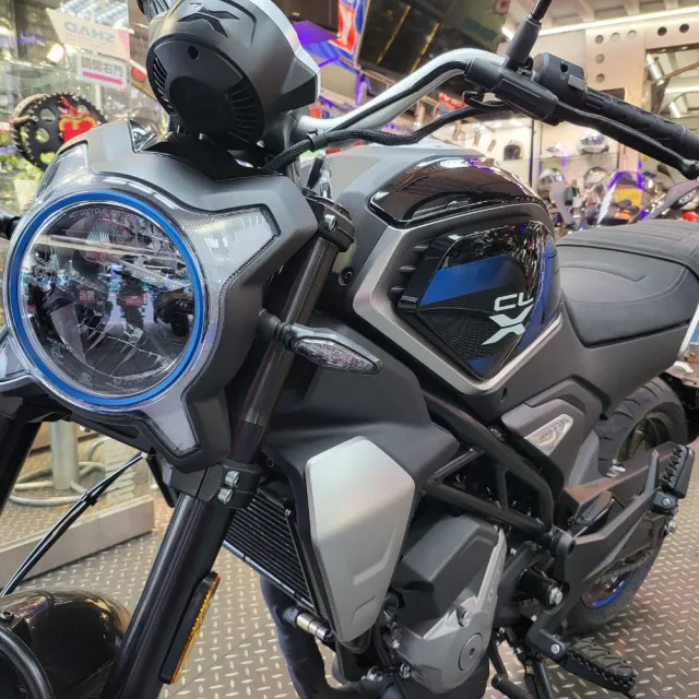 【CFMOTO】現車買就送機油5罐/春風250CL-X(白牌擋車/機車/公司車)
