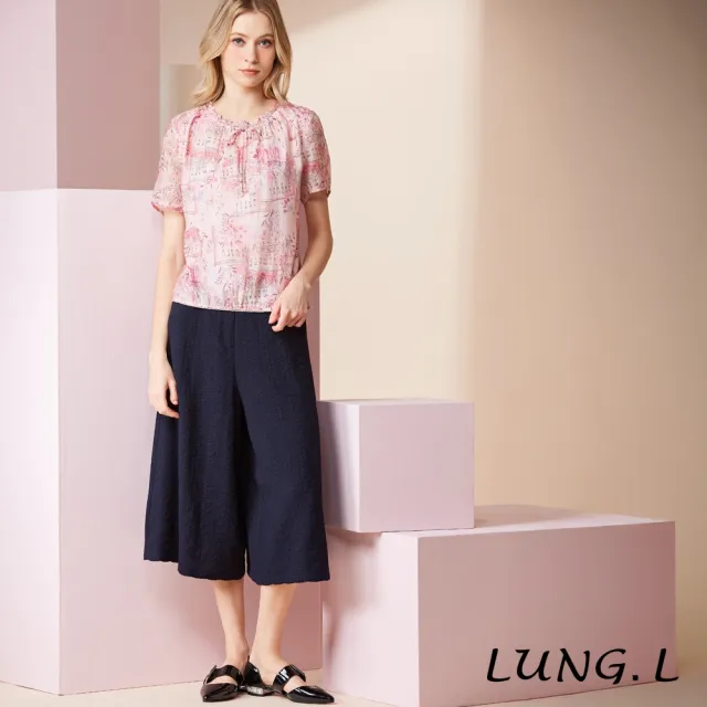 【LUNG.L 林佳樺】LW22A 粉色飄逸印花綁帶輕薄透氣短袖上衣