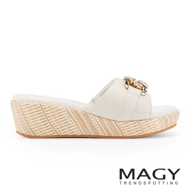 【MAGY】柔軟羊皮厚底楔型涼拖鞋 米白