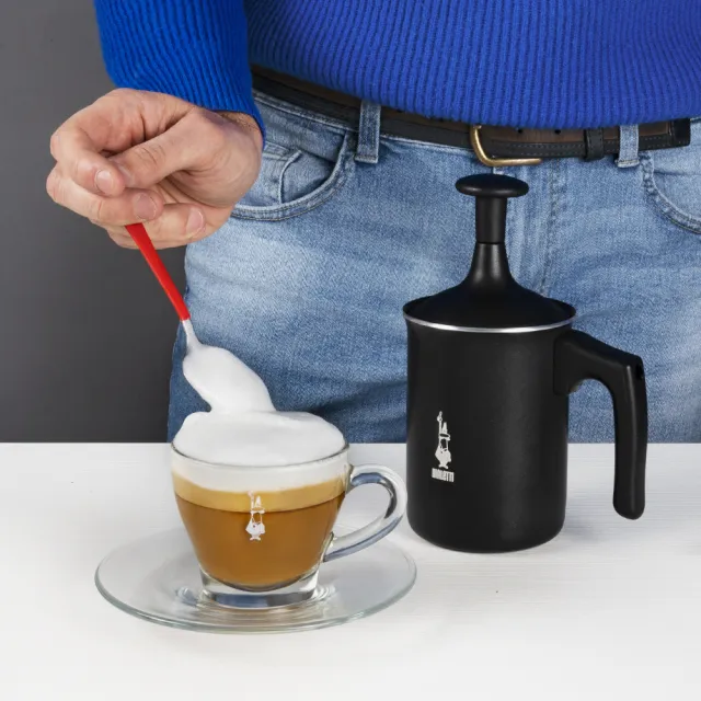 【Bialetti 比亞樂堤】雙層手打奶泡杯-1000ml(冷熱奶泡皆可打/免插電/奶泡神器)