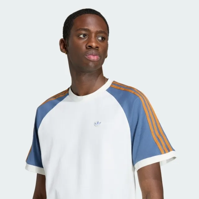 【adidas 愛迪達】Cali Tee 男 T恤 運動上衣 休閒短袖 白 藍袖 亞版 純棉(KX1261)