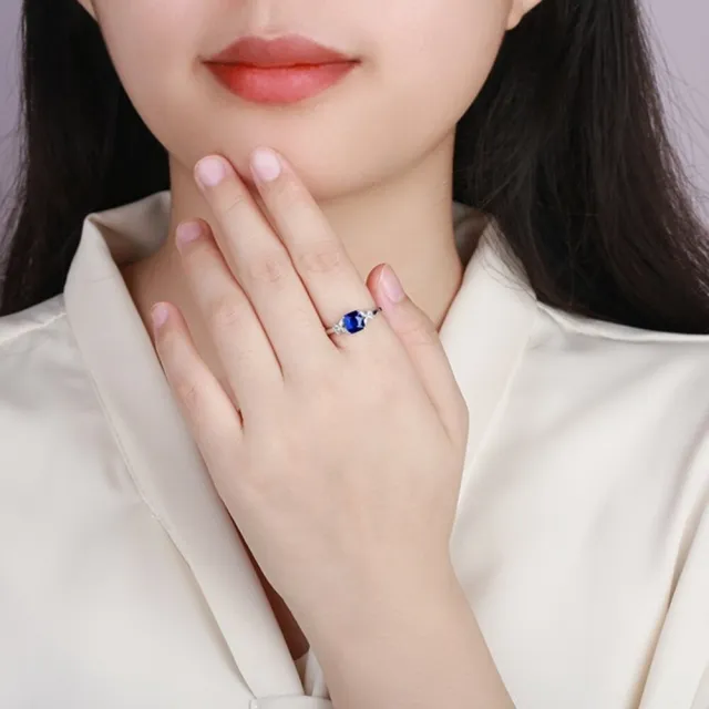 海斯珠寶 1.1克拉天然皇家藍寶石 斯里蘭卡藍寶石 18K白金鑽石戒指 枕形切割 蝴蝶造型設計