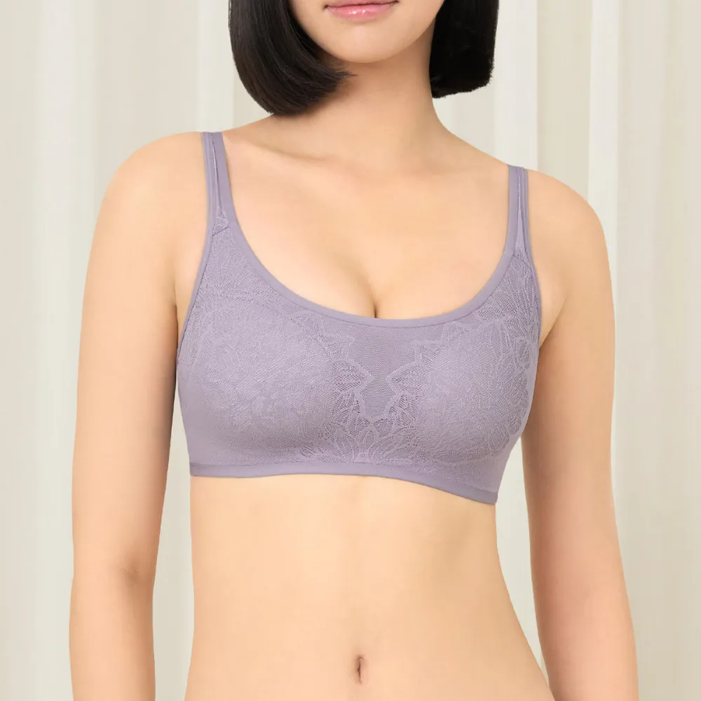【Triumph 黛安芬】4D彈力系列 圓領蕾絲無鋼圈內衣(夜影灰)