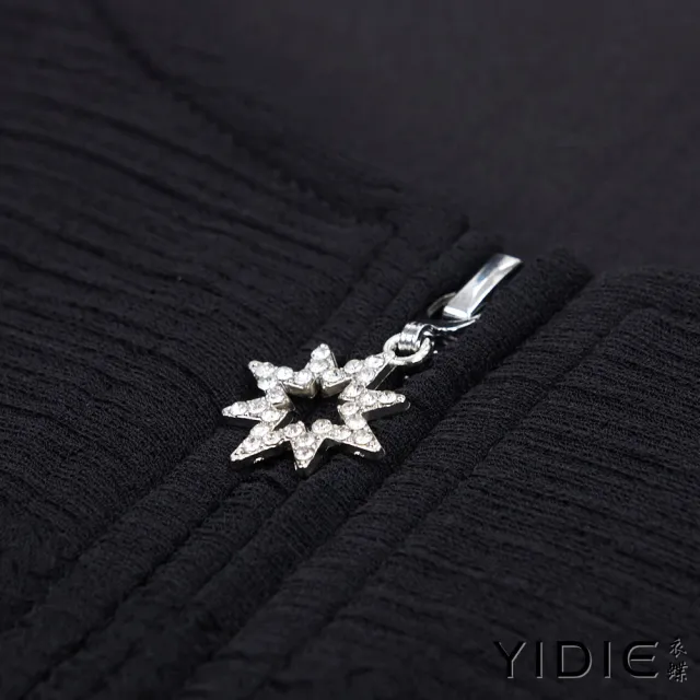 【YIDIE】蝴蝶結刺繡造型口袋拉鍊上衣-黑