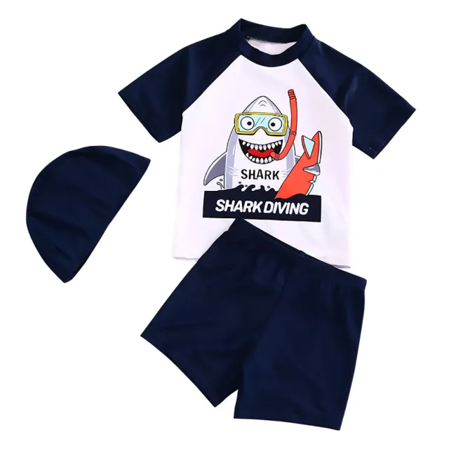 【時尚Baby】兒童泳裝男童泳衣泳褲泳帽三件組藍白色鯊魚泳裝(男童泳裝三件式含泳衣泳褲和泳帽)