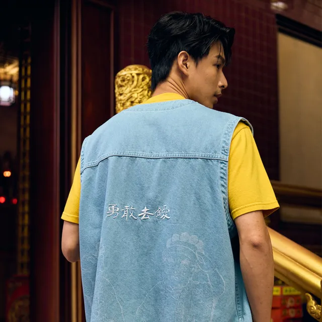 【EDWIN】男裝 白沙屯媽祖香燈腳牛仔背心(拔淺藍)