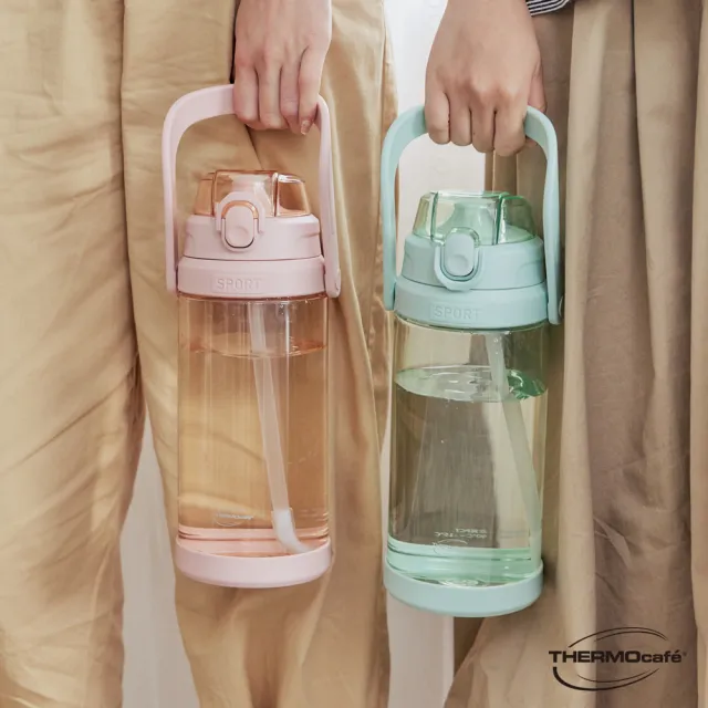 【THERMOcafe 凱菲】買1送1_可提式彈跳吸管隨手瓶1800ml(TCTA-1800)