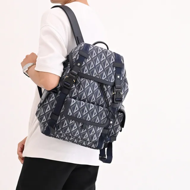 【Dior 迪奧】Hit the Road 經典LOGO緹花翻蓋束口三口袋後背包(深藍)