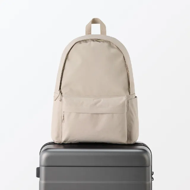 【MUJI 無印良品】可減輕肩膀負擔撥水加工後背包(灰色/黑色/淺米/煙燻藍)