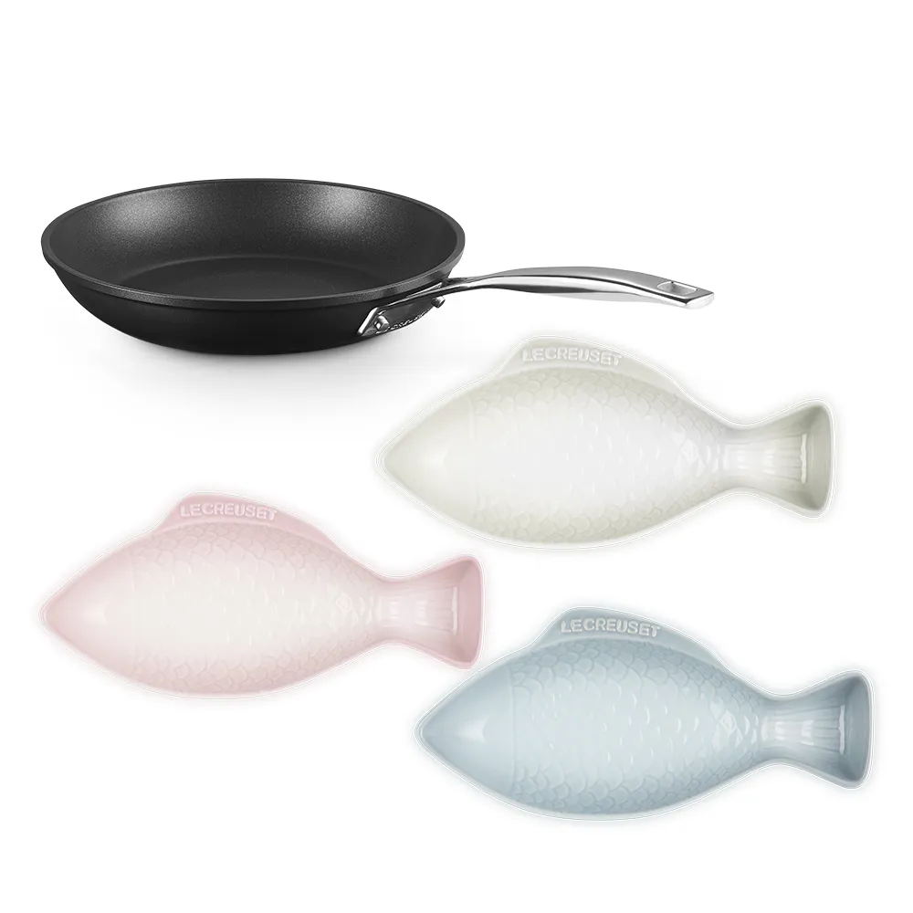 【Le Creuset】TNS 單柄平煎鍋 24cm+鮮魚盤-中(蛋白霜/貝殼粉/銀灰藍 3色選1)