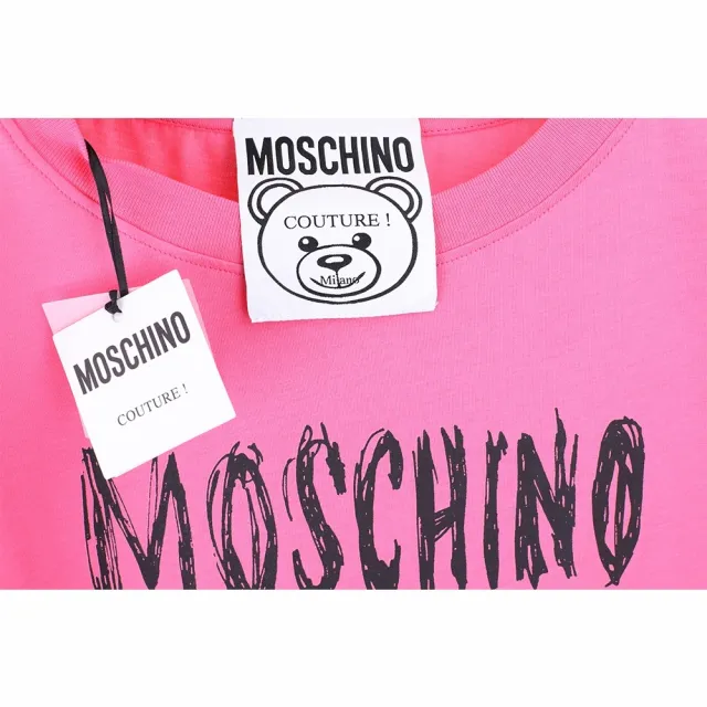 【MOSCHINO】手繪泰迪熊字母桃紅色短袖長版TEE 洋裝