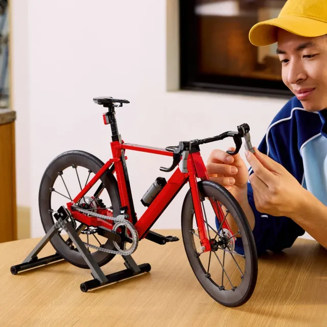 【LEGO 樂高】Icons 11380 公路車(居家擺設 自行車 禮物 玩具)