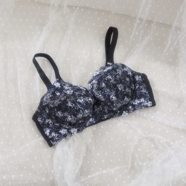 【EASY SHOP】短今同款-Miss Audrey-戀戀花開-無感輕薄杯集中軟鋼圈內衣(夜戀花語黑)