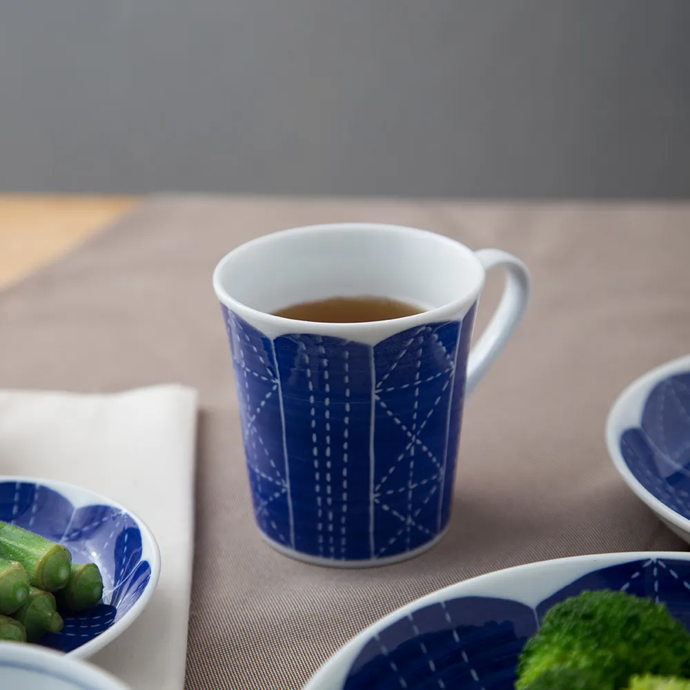 【LohasPottery 陸寶】日本製 美濃燒 komon × 薄輕 馬克杯雙入組｜黑白 × 藍白(超值雙杯組圖案任選)