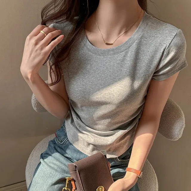 【D.studio】韓版美式氣質短版上衣 短袖上衣 衣服 夏天女裝 短板上衣 短版t恤 短袖t恤 素T 運動上衣 T701