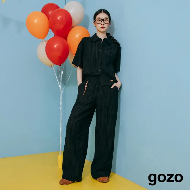 【gozo】直條紋提花工藝附掛飾直筒褲(黑色)