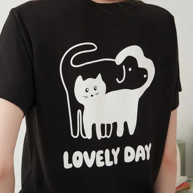 【Anden Hud】上衣_Lazy Day．寬鬆短袖口袋上衣(黑色-美好的一天)