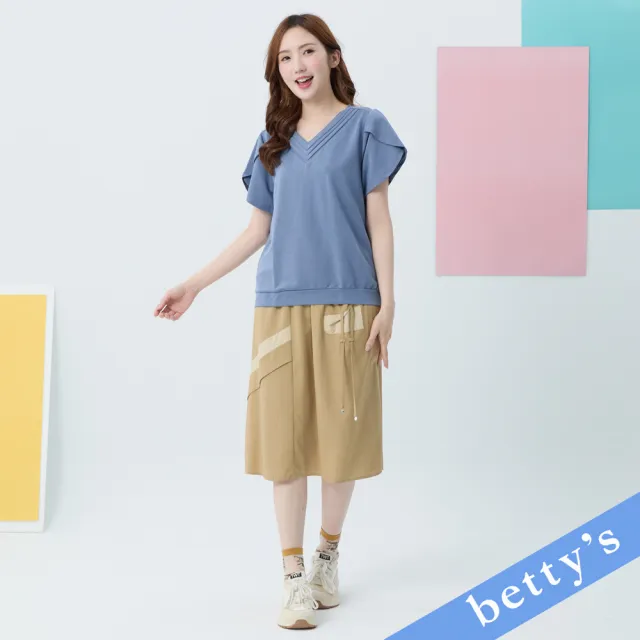 【betty’s 貝蒂思】跳色拼接不對稱口袋七分裙(卡其)