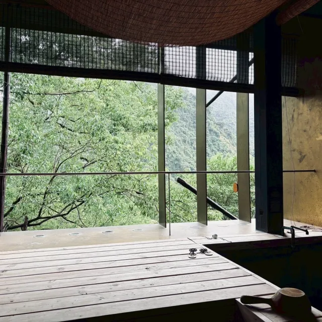 【新北烏來馥森阪治Trio】90分鐘映林大空間山景湯屋 平假日通用券 淡季方案(MO26)