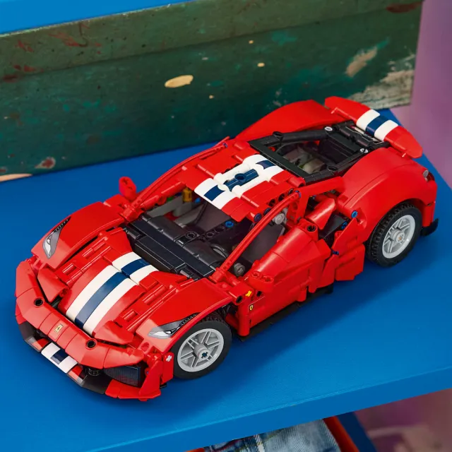 【LEGO 樂高】科技系列 42235 Ferrari 488 Pista 汽車(法拉利 工程模型 禮物 玩具)