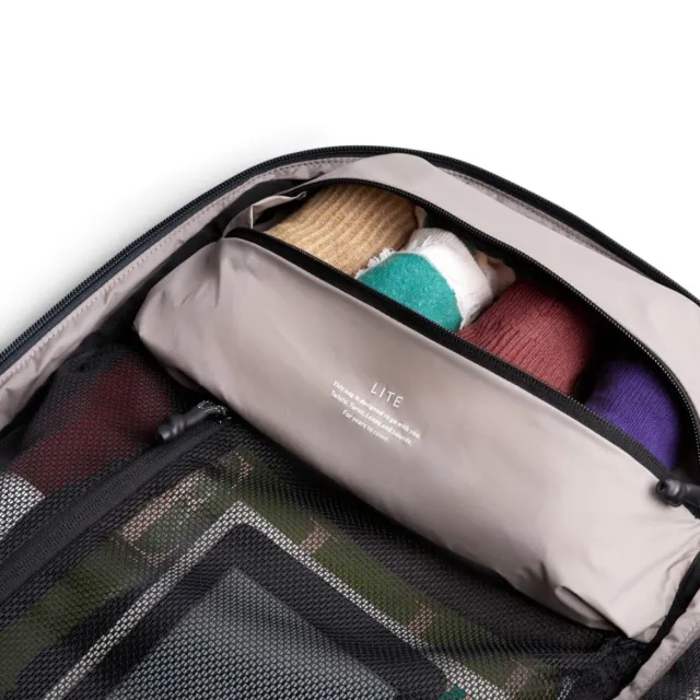 【Bellroy】官方直營 Lite Travel Pack 30L 輕量隨身登機後背包(經典黑)