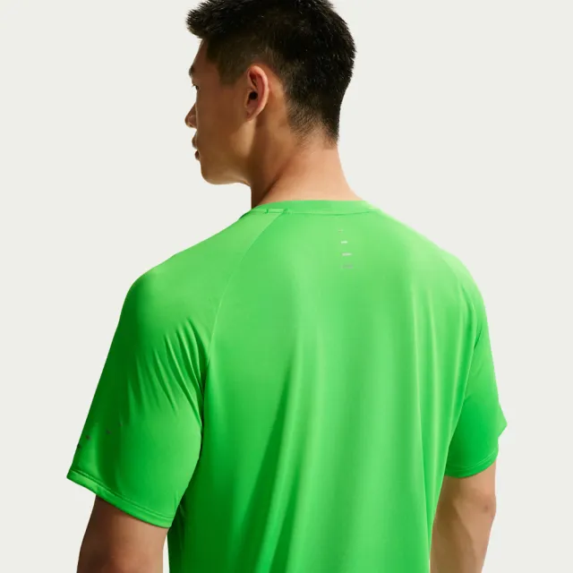 【NIKE 耐吉】短袖上衣 男 T恤 運動 慢跑 AS M NK DFADV STRIDE SS TOP 綠 HV5204-329