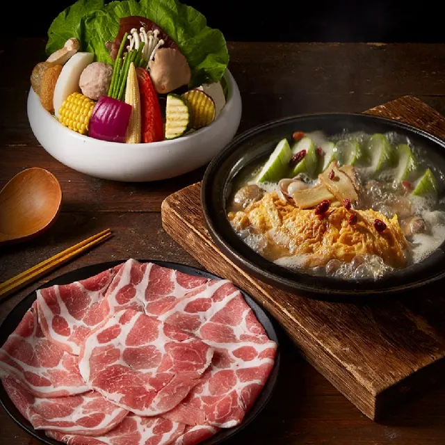 【萬客什鍋】絲念是一種病套餐｜麻油煎蛋絲瓜蛤蠣鍋+主食3選1+副餐★贈小年糕(飲料/霜淇淋/冰淇淋無限供應)