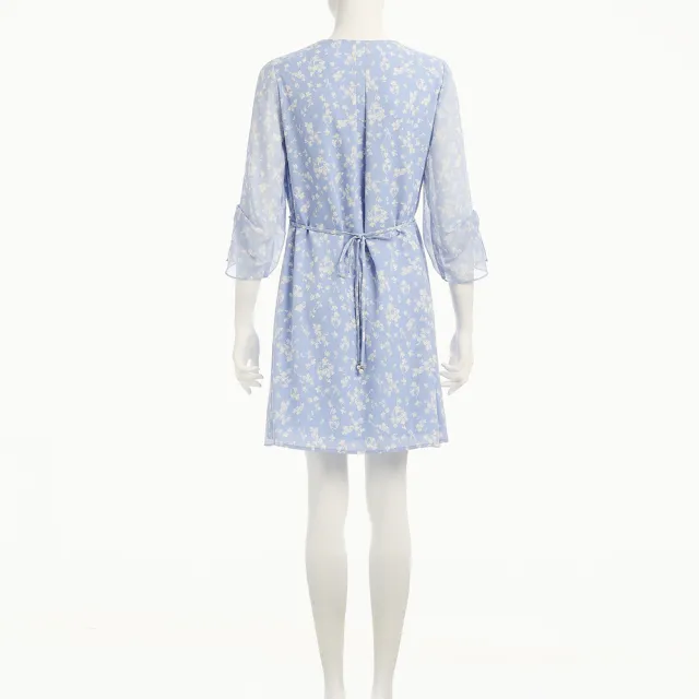【ILEY 伊蕾】雪紡珠飾印花洋裝(淺藍；M-XL；1253077466)