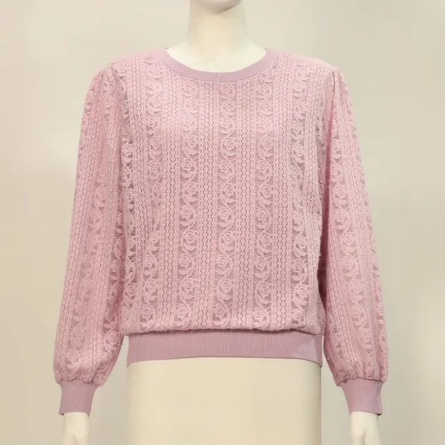 【ILEY 伊蕾】縷空蕾絲拼接縲縈針織上衣(紫；M-XL；1254515015)