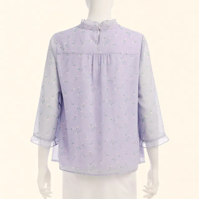 【ILEY 伊蕾】造型活片雪紡印花上衣(紫；M-XL；1253071449)